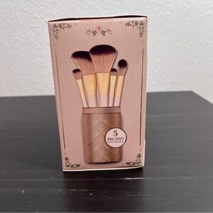 NIB 5pc Facial Makeup Brush Set with Gold Quilted Faux Leather Holder